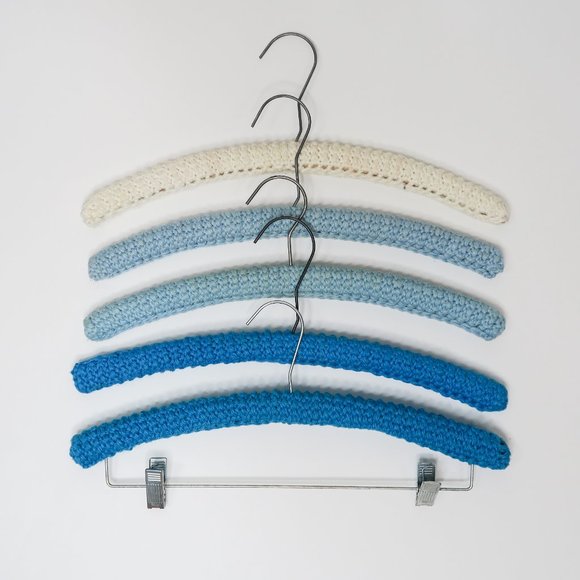 Vintage 60s Blue Crochet "Non Slip" Decorative Clothes Hangers - Picture 3 of 8